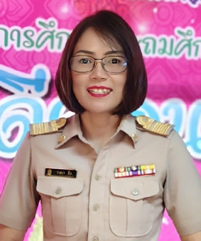 นางวาสนา ซืส