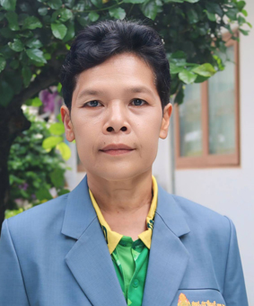 นางพนม น้อยบล